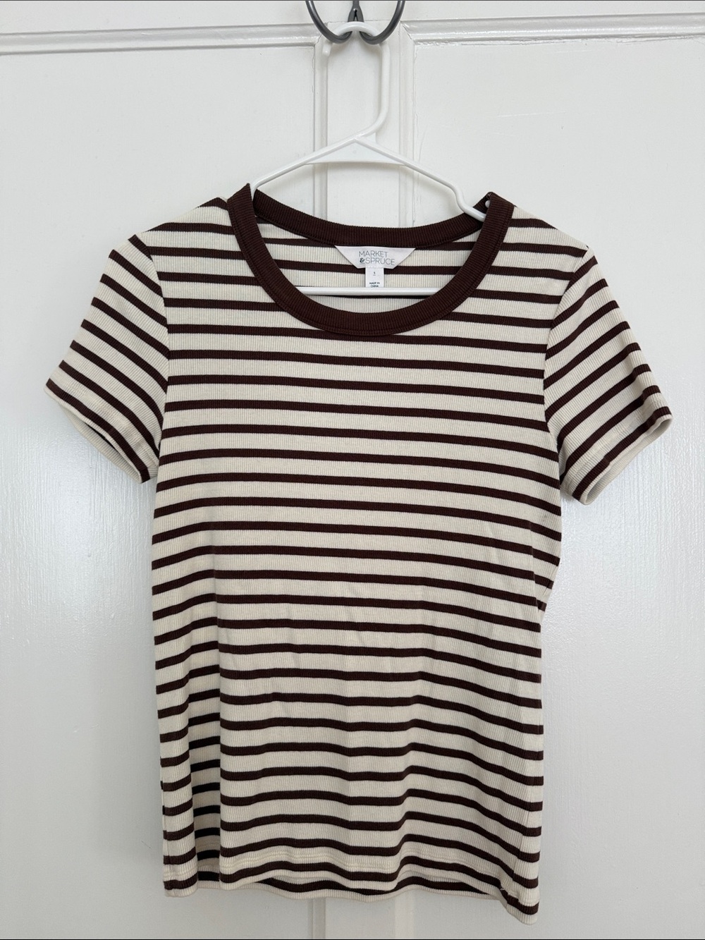 Market & Spruce Cream and Brown Striped Short-Sleeve Tee